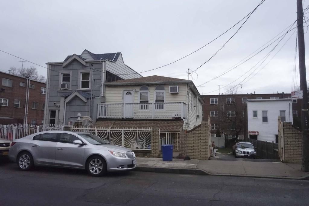 Photo of 719 East 83 Street, Brooklyn, NY 11236 (MLS # 500625)