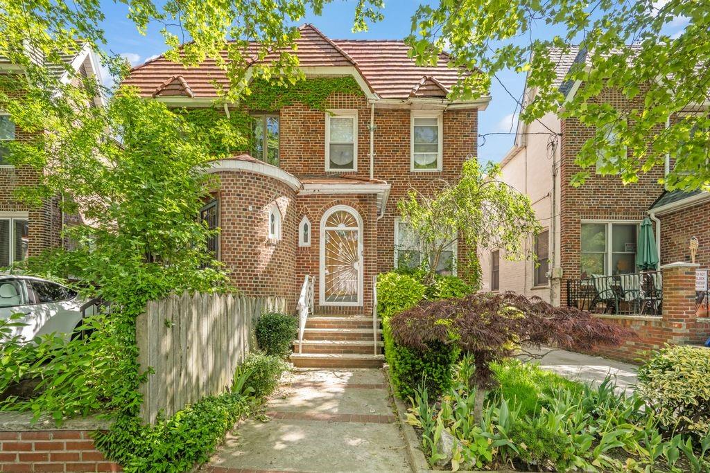 2117 East 38th Street St, Brooklyn, New York image 2