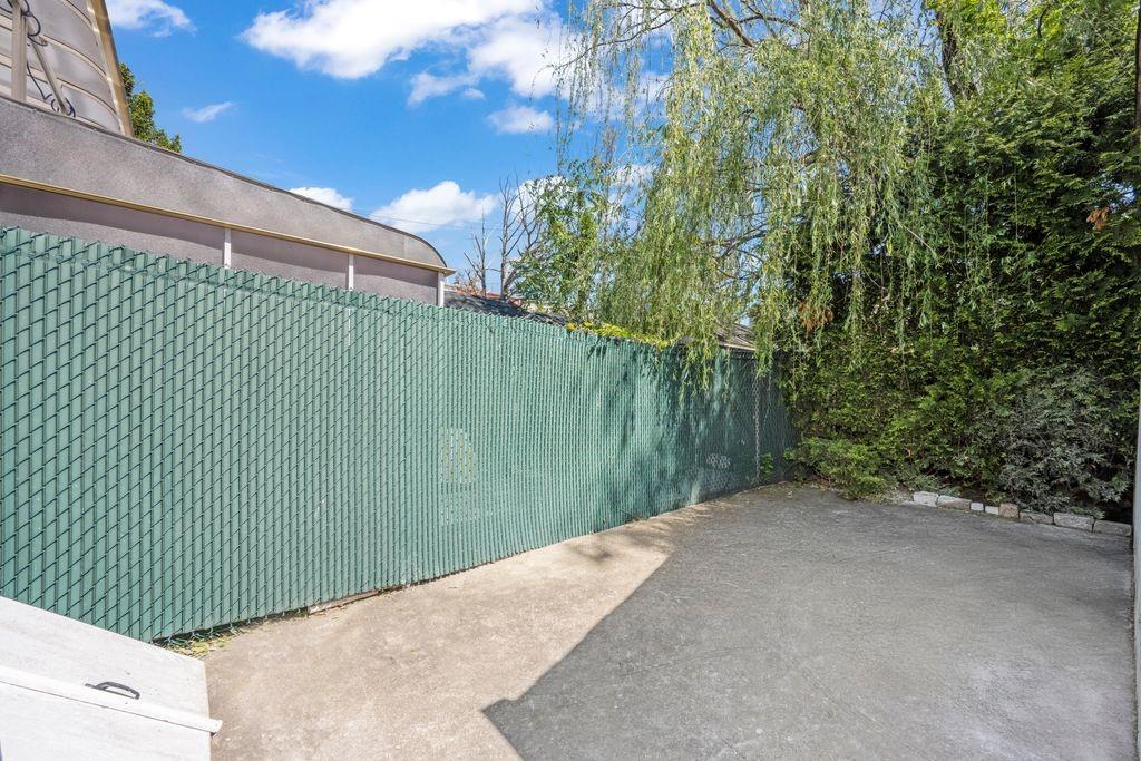 2117 East 38th Street St, Brooklyn, New York image 36