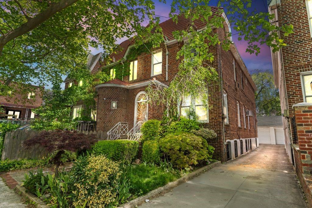 2117 East 38th Street St, Brooklyn, New York image 1