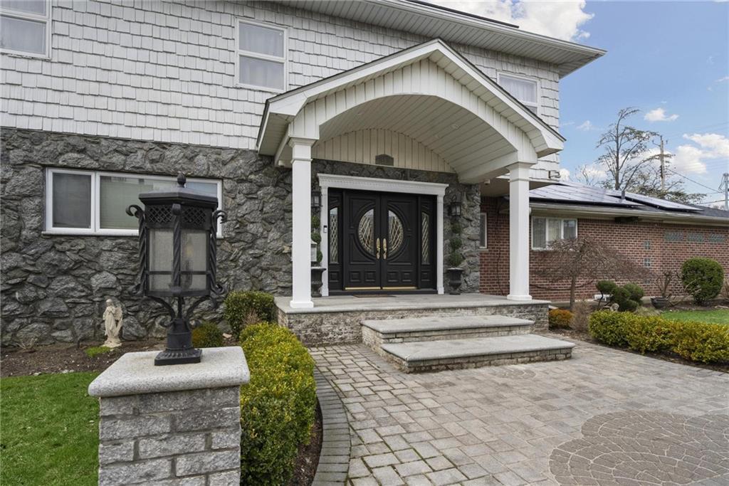 Withheld Withheld Street, Howard Beach, New York image 2