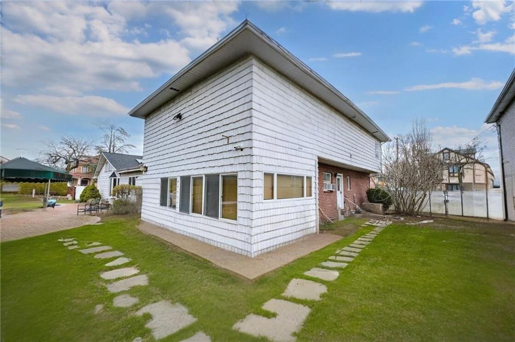 Withheld Withheld Street, Howard Beach, New York image 39