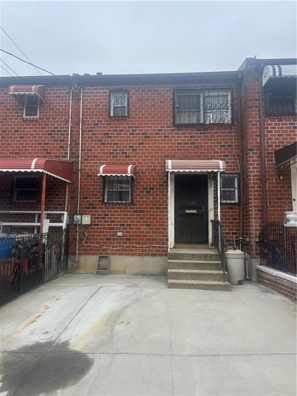 Photo of 208 Atkins Avenue, Brooklyn, NY 11208 (MLS # 496994)