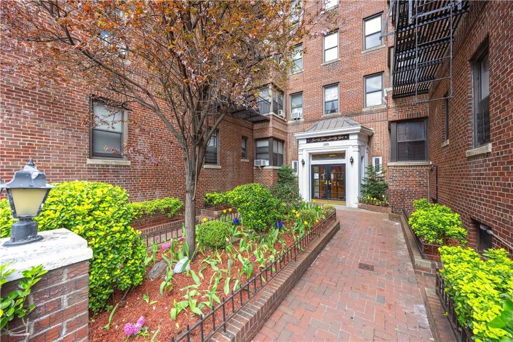 Photo of 2375 Ocean Avenue #2E, Brooklyn, NY 11229 (MLS # 491097)