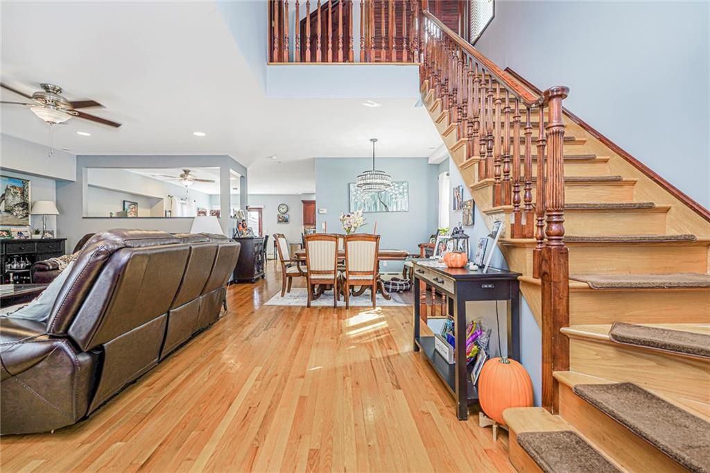 Photo of 174 Barbara Street, Staten Island, NY 10306 (MLS # 496750)