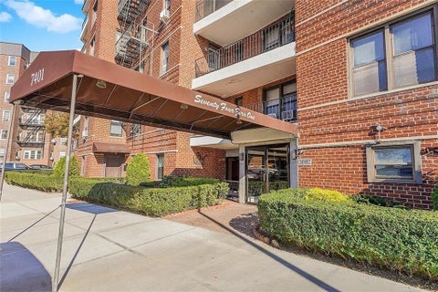 Homes For Sale - 7401 Shore Road #1E<br/> Brooklyn, NY 11209