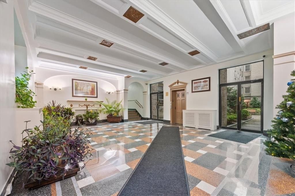Photo of 763 Ocean Parkway #4J, Brooklyn, NY 11230 (MLS # 488312)
