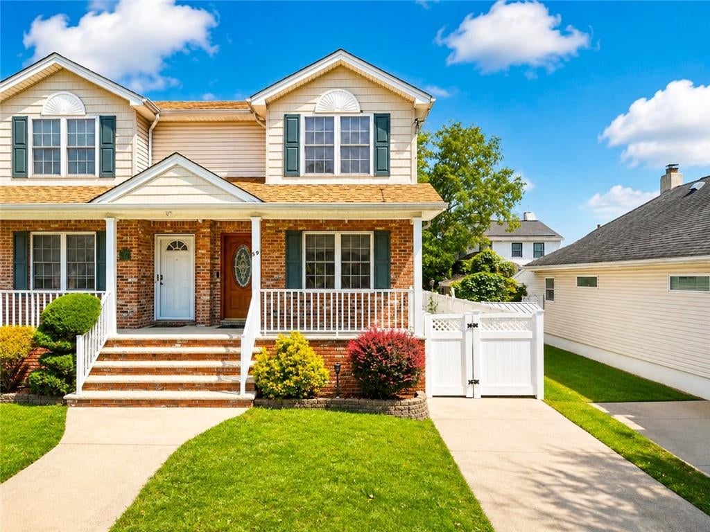 Photo of 59 Dale Avenue, Staten Island, NY 10306 (MLS # 504567)