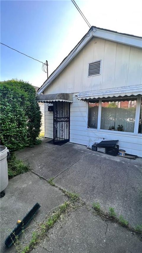 Homes For Sale - 2648 11th Street<br/> Brooklyn, NY 11235