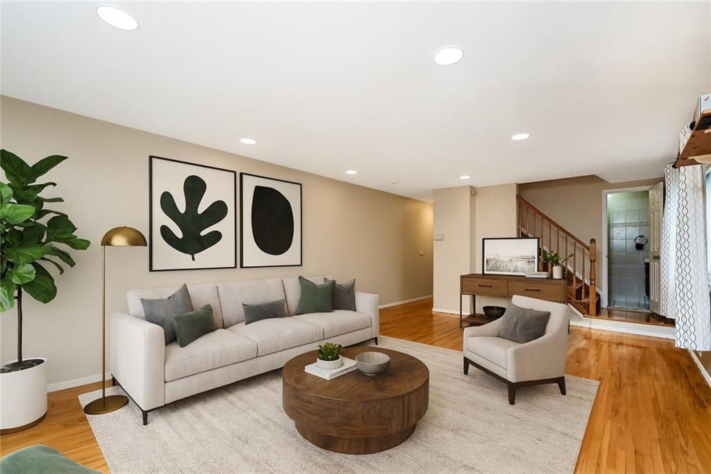 Photo of 111 Elmbank Street, Staten Island, NY 10312 (MLS # 497602)