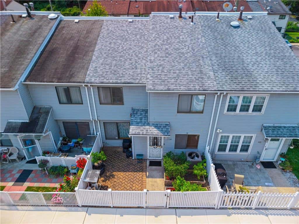 Photo of 173A Pierce Street, Staten Island, NY 10304 (MLS # 503800)