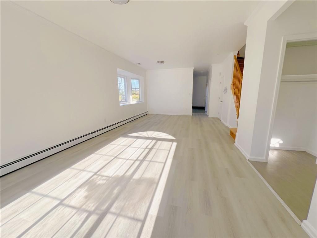 Photo of 431 Patterson Avenue, Staten Island, NY 10305 (MLS # 498613)