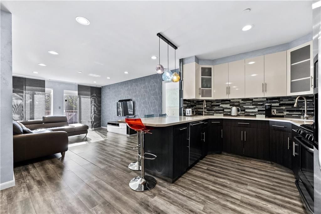 Photo of 2910 Nostrand Avenue #3C, Brooklyn, NY 11229 (MLS # 502239)