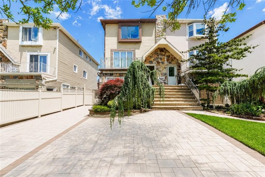 Photo of 19 Shotwell Avenue, Staten Island, NY 10312 (MLS # 501908)
