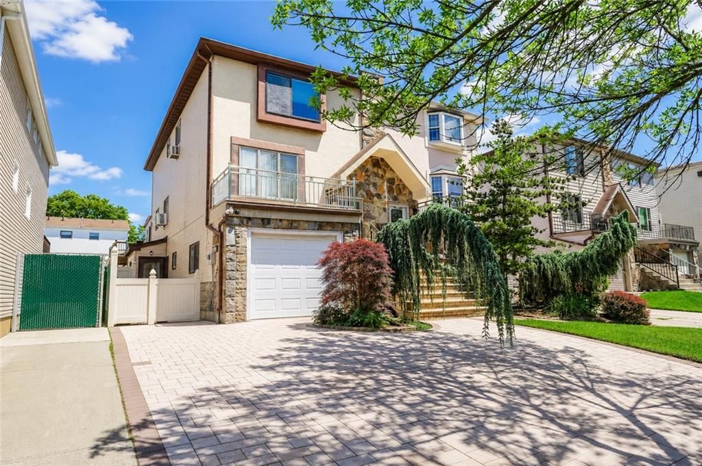 Photo of 19 Shotwell Avenue, Staten Island, NY 10312 (MLS # 501908)
