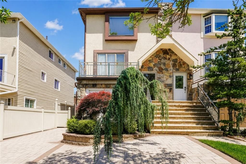 Photo of 19 Shotwell Avenue, Staten Island, NY 10312 (MLS # 501908)