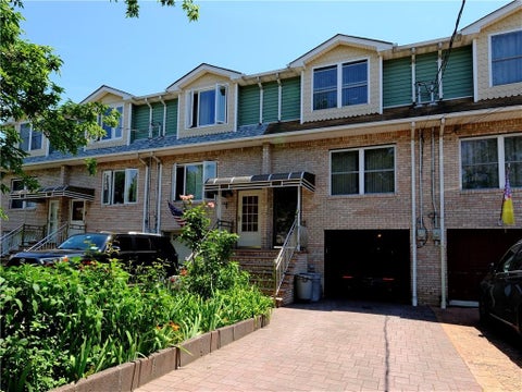 Homes For Sale - 832 Patterson Avenue<br/> Staten  Island, NY 10306