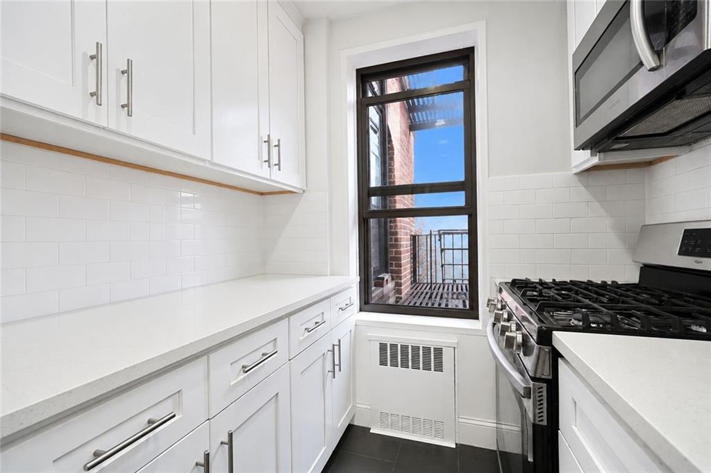 Photo of 9040 Fort Hamilton Parkway #6c, Brooklyn, NY 11209 (MLS # 504363)