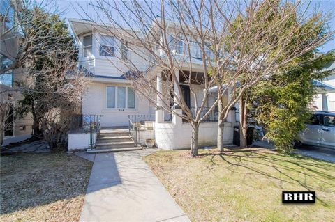 Homes For Sale - 154 Beaumont Street<br/> Brooklyn, NY 11235