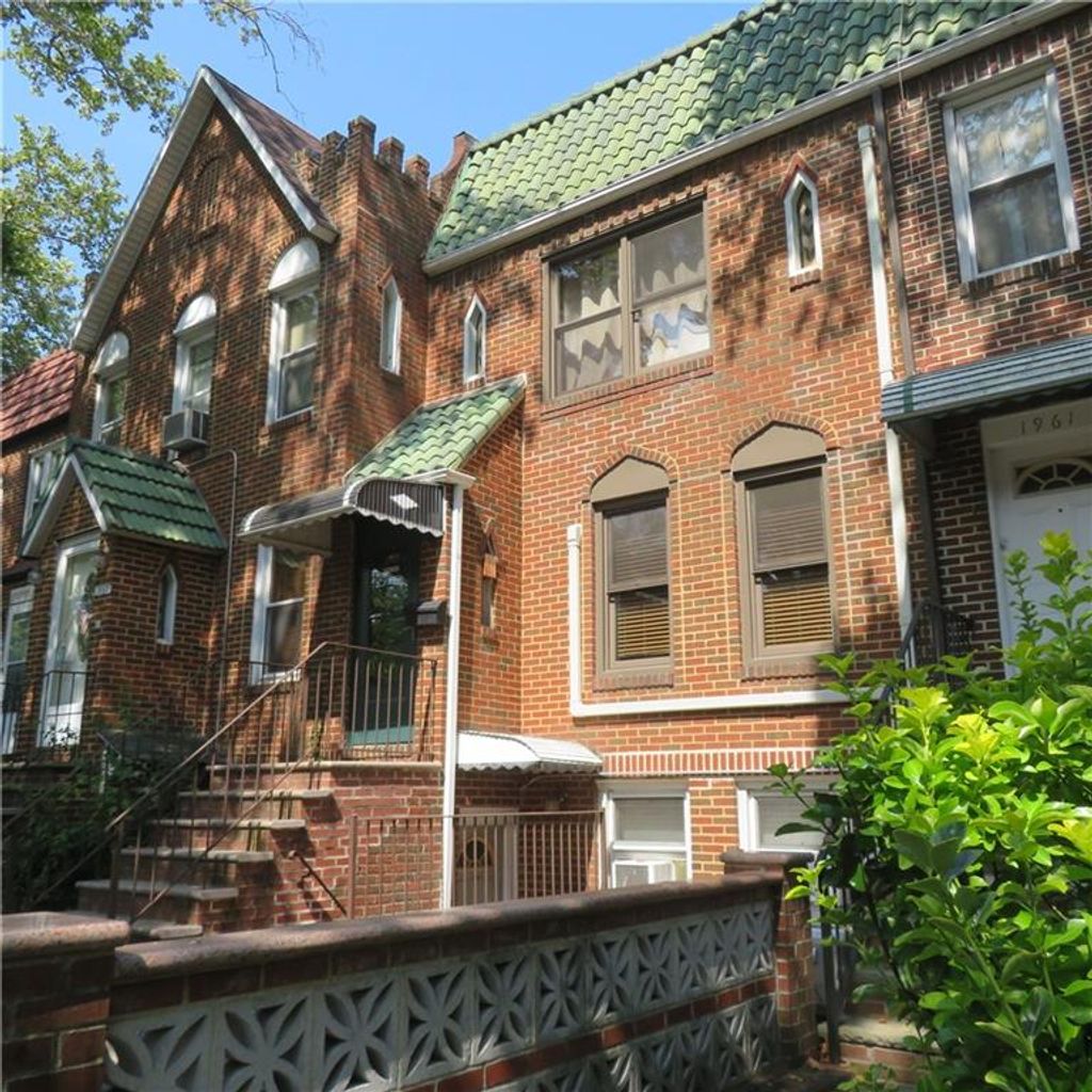 Photo of 1959 28th Street, Brooklyn, NY 11229 (MLS # 494476)