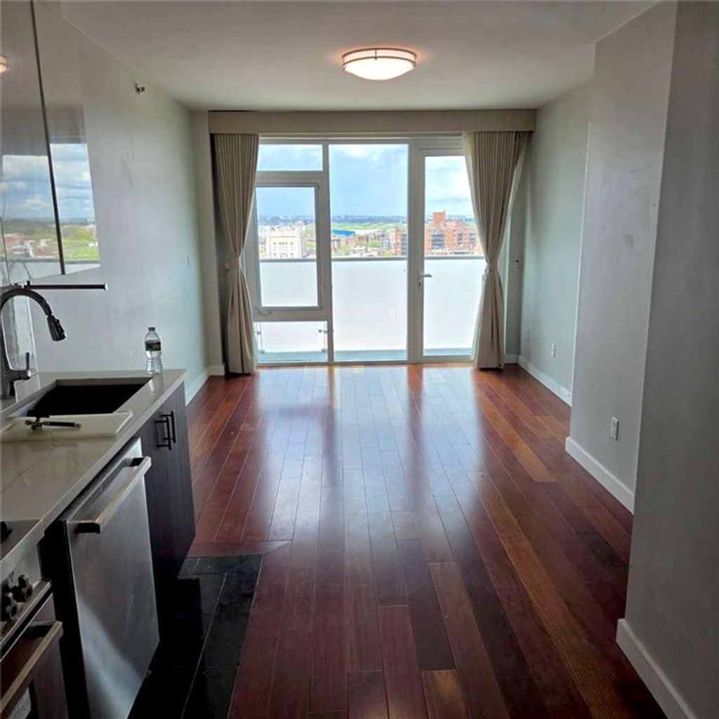 Photo of 142-38 37th Avenue #11A, Flushing, NY 11354 (MLS # 500772)