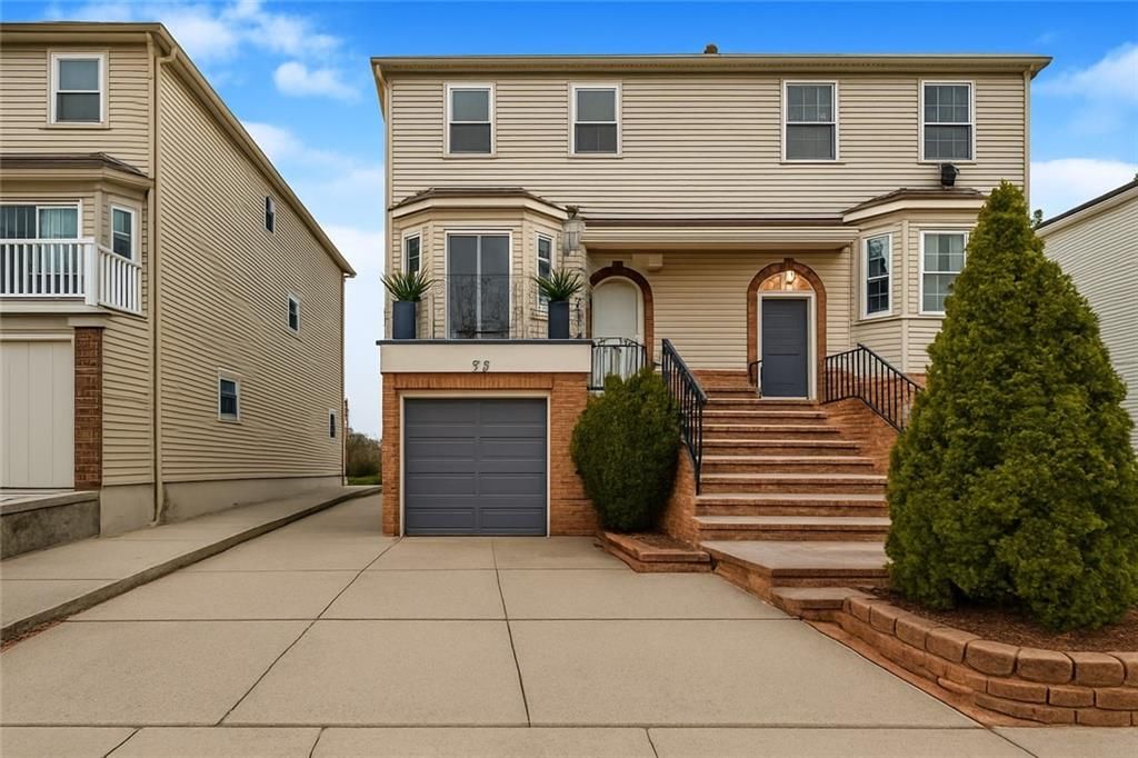 Photo of 44 Longdale Street, Staten Island, NY 10314 (MLS # 497541)