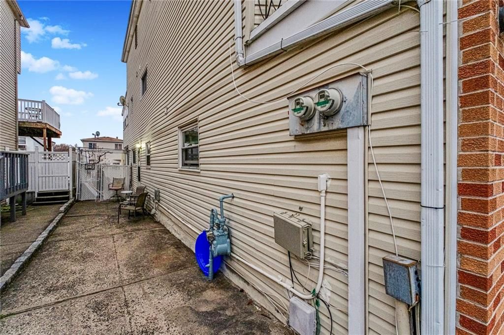 Photo of 44 Longdale Street, Staten Island, NY 10314 (MLS # 497541)