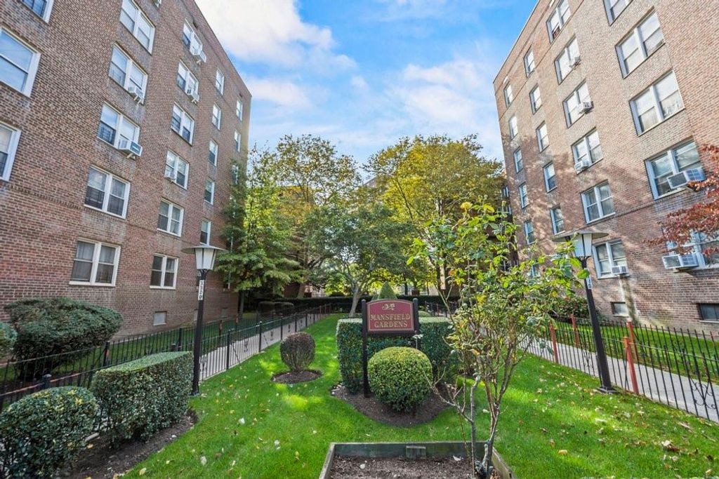 Photo of 3320 Avenue H #6P, Brooklyn, NY 11210 (MLS # 496988)