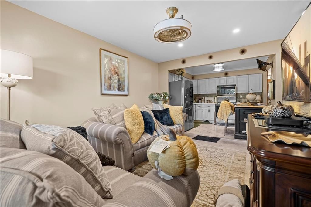 Photo of 7941 Seaview Avenue #E1, Brooklyn, NY 11236 (MLS # 494599)