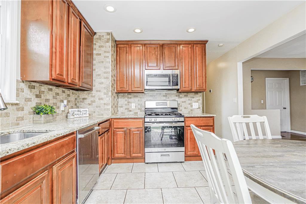 483 Van Duzer Street, Staten  Island, New York image 19