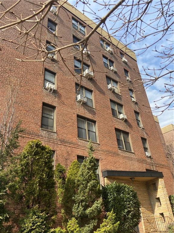 7259 Shore Road #2K, Brooklyn, New York image 2