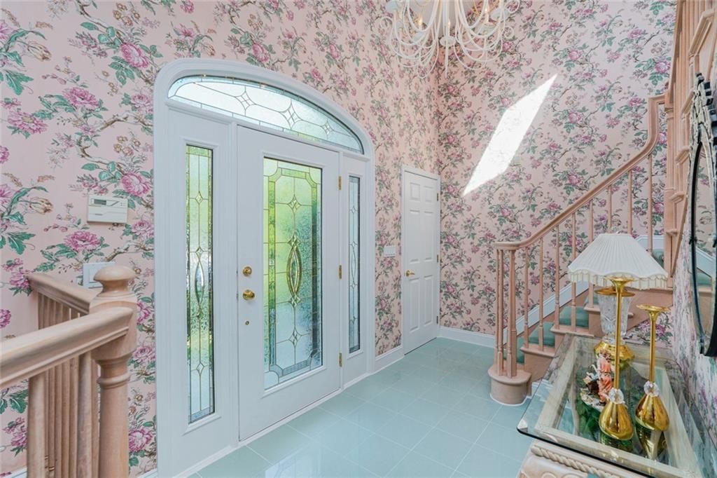 Photo of 312 Barbara Street, Staten Island, NY 10306 (MLS # 497689)