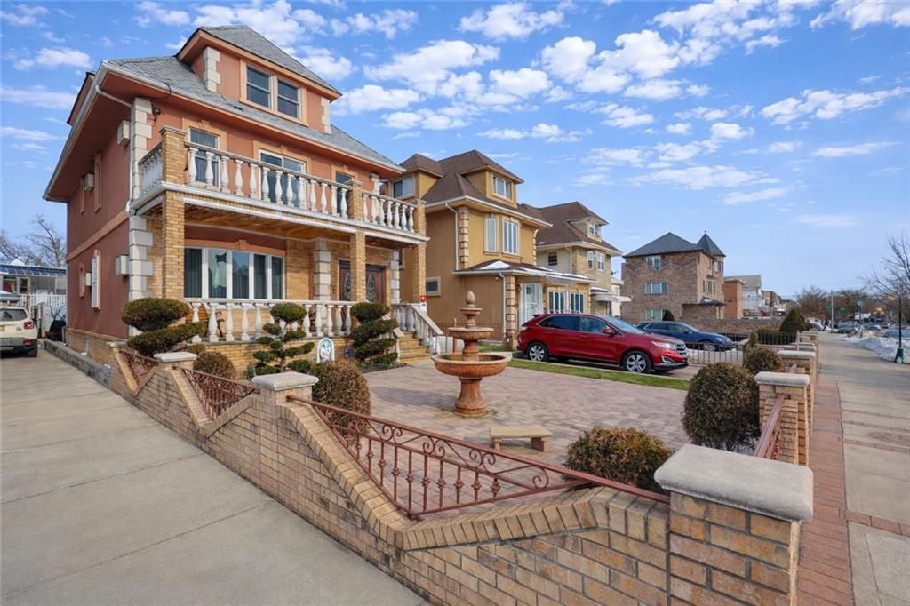 Photo of 1361 Bay Ridge Parkway, Brooklyn, NY 11228 (MLS # 498877)