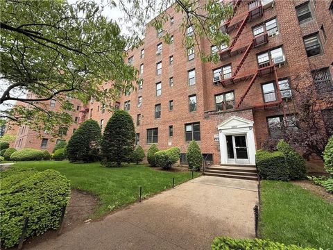 Homes For Sale - 2685 7th Street #6M<br/> Brooklyn, NY 11235