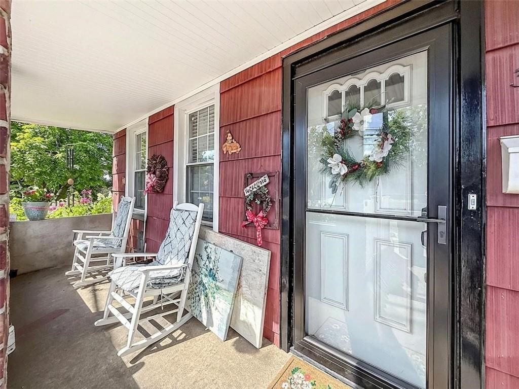 Photo of 3879 Victory Boulevard, Staten Island, NY 10314 (MLS # 499811)