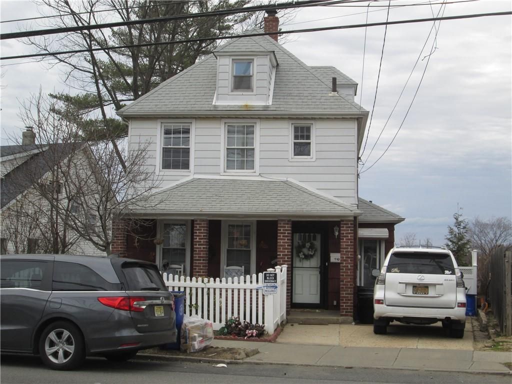 Photo of 3879 Victory Boulevard, Staten Island, NY 10314 (MLS # 499811)