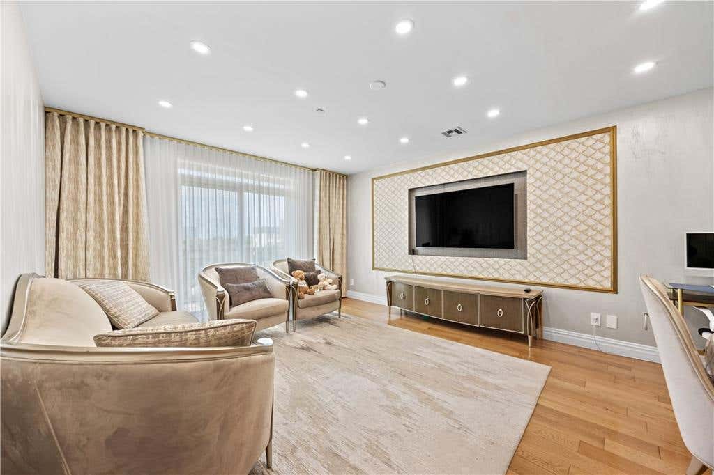 Photo of 1251 19th Street #6C, Brooklyn, NY 11230 (MLS # 503084)