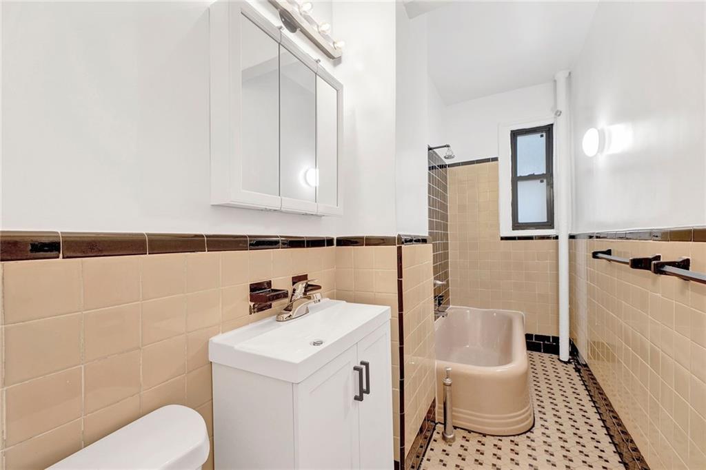 515 Avenue I #1J, Brooklyn, New York image 4