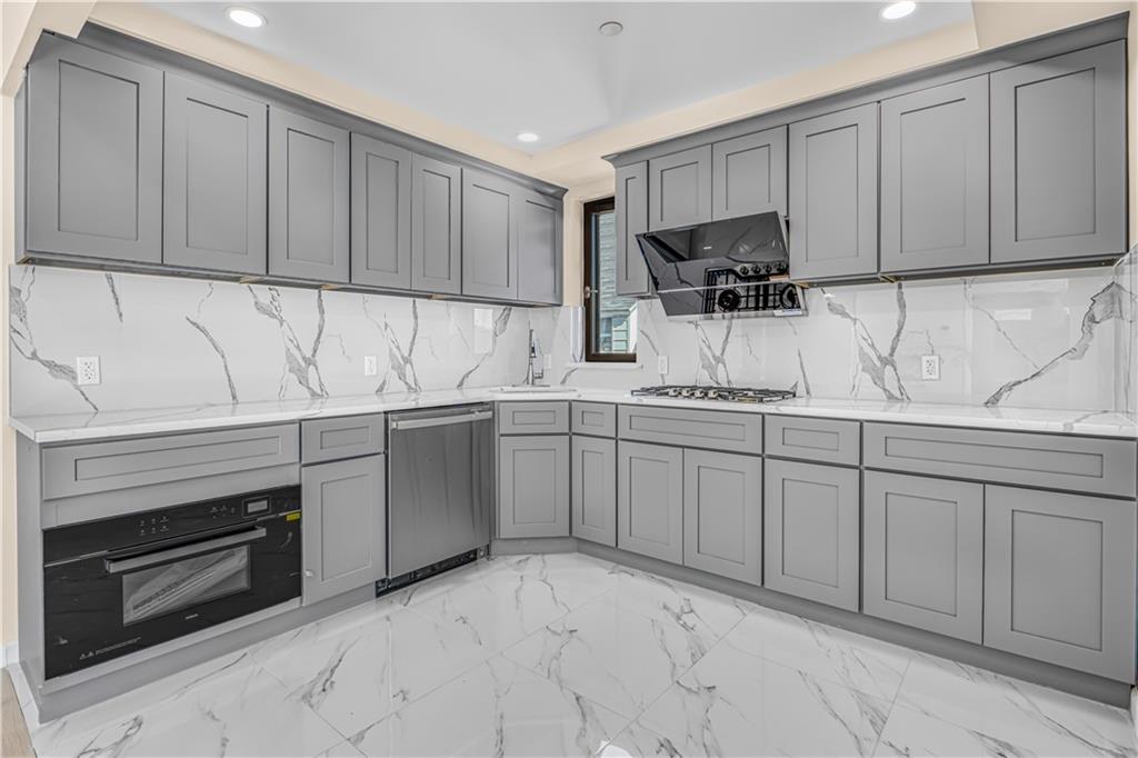 207 Bay 35th Street #2A, Brooklyn, New York image 4
