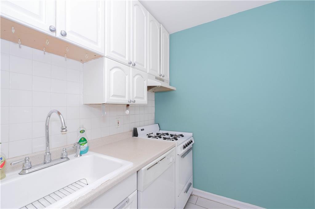 7259 Shore Road #4L, Brooklyn, New York image 9