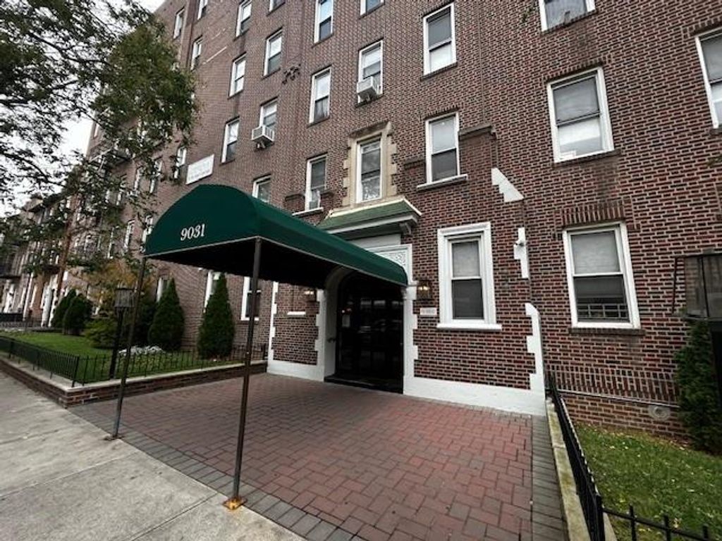 Photo of 9031 Fort Hamilton Parkway #2B, Brooklyn, NY 11209 (MLS # 497291)