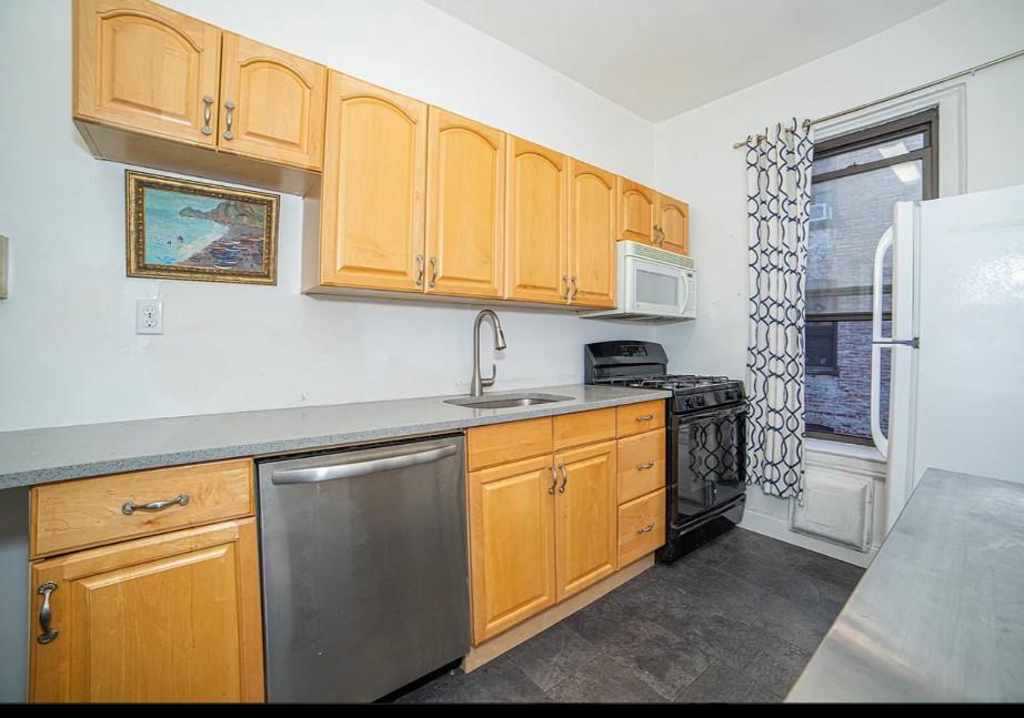179 Ocean Parkway #3C, Brooklyn, New York image 7