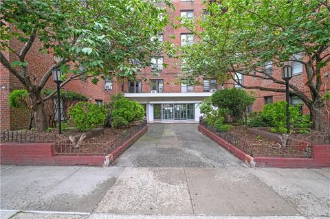 Homes For Sale - 1840 13th Street #5H<br/> Kings County, Brooklyn, NY 11229
