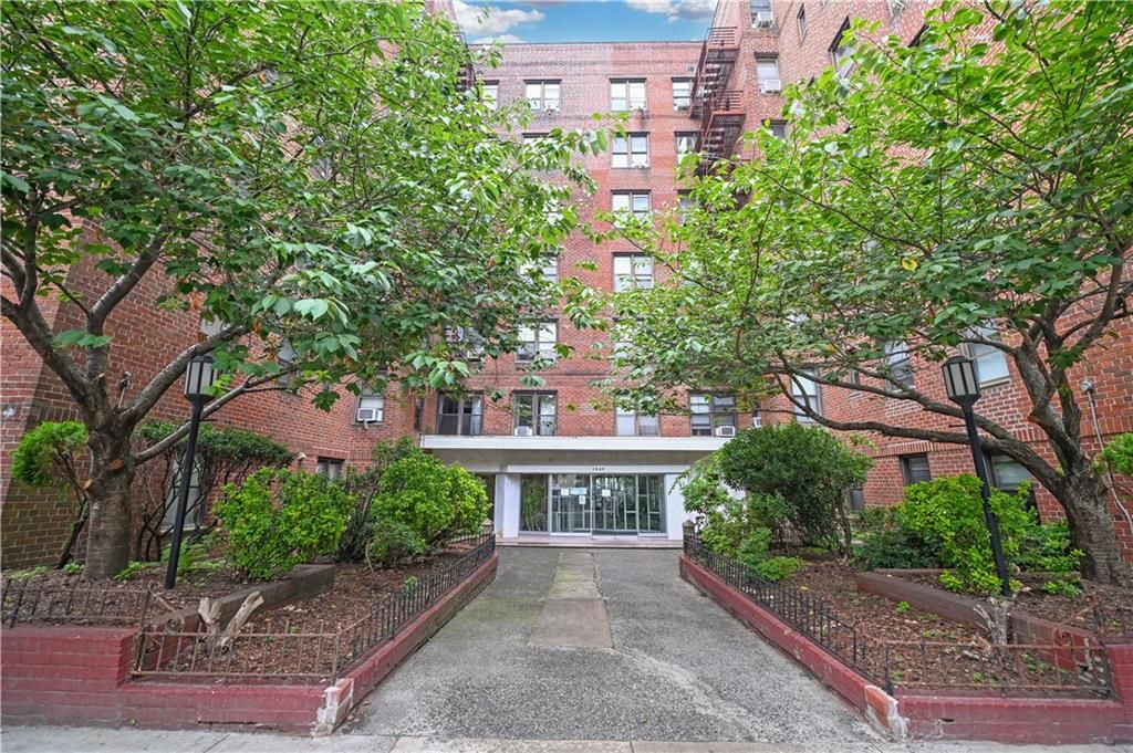 Photo of 1840 East 13th Street #5H, Brooklyn, NY 11229 (MLS # 502631)