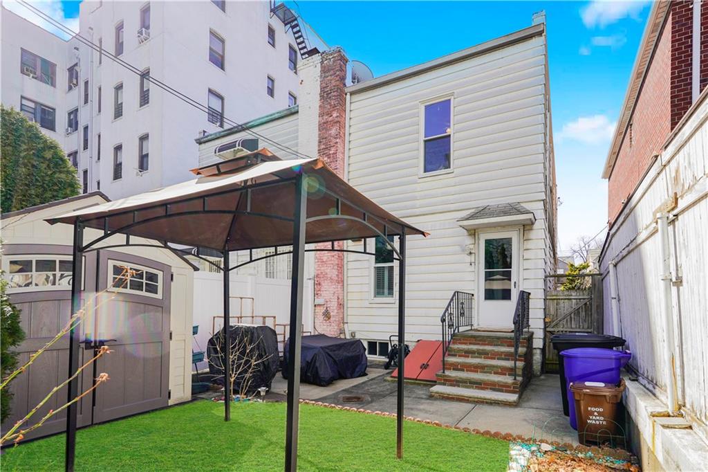 179 Marine Avenue, Brooklyn, New York image 32