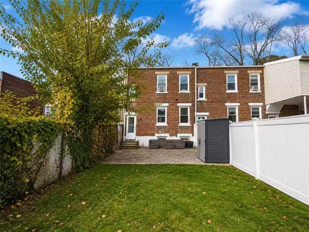 Photo of 80 Kemball Avenue, Staten Island, NY 10314 (MLS # 503409)