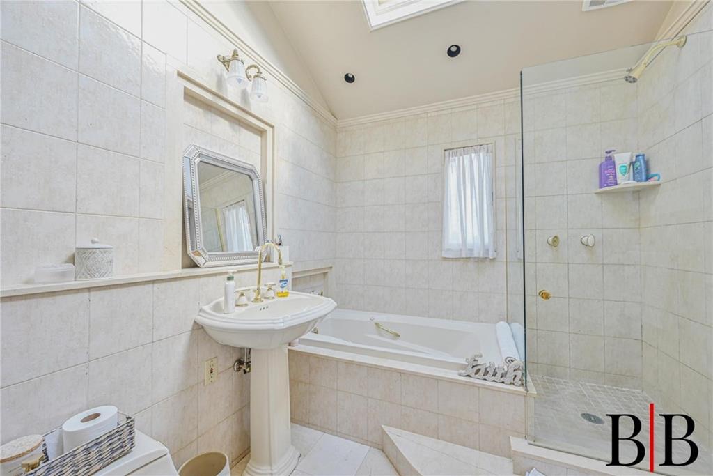 2266 56th Drive, Brooklyn, New York image 13