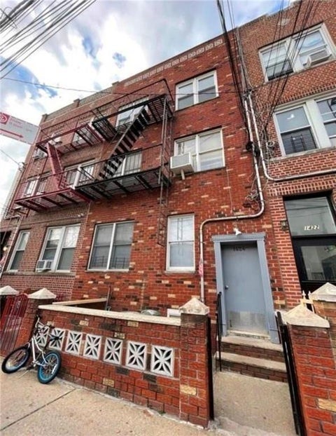 Multifamily For Sale - 1424 71st Street<br/> Brooklyn, NY 11228