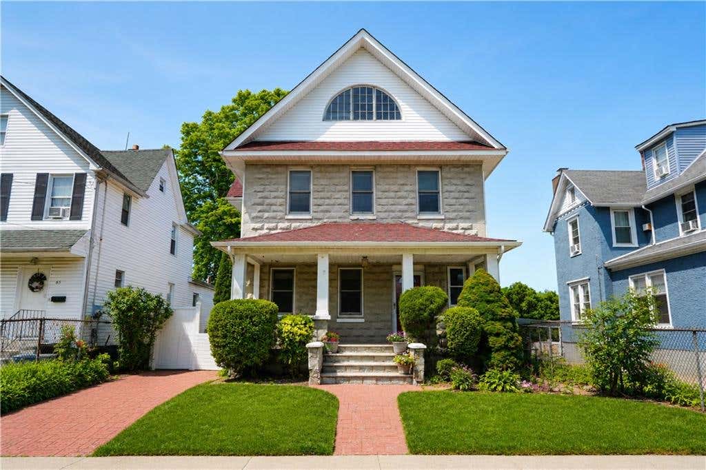 Photo of 69 Saint Stephens Place, Staten Island, NY 10306 (MLS # 503589)