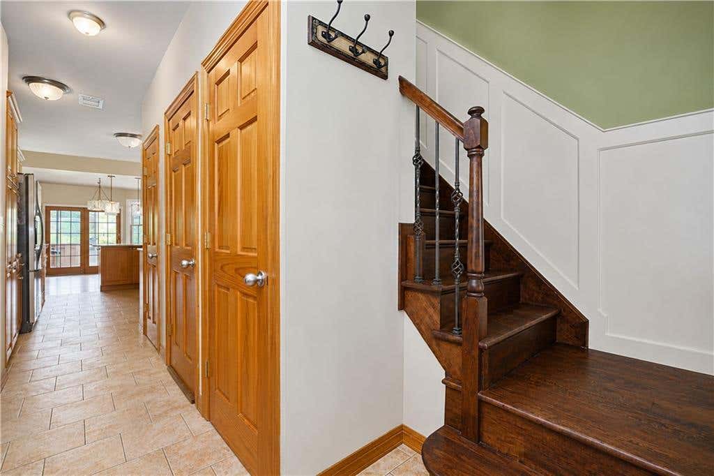 Photo of 69 Saint Stephens Place, Staten Island, NY 10306 (MLS # 503589)